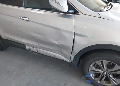 2013 Hyundai Santa Fe Sport z USA, uszkodzony, nr VIN 5XYZU3LB8DG052339